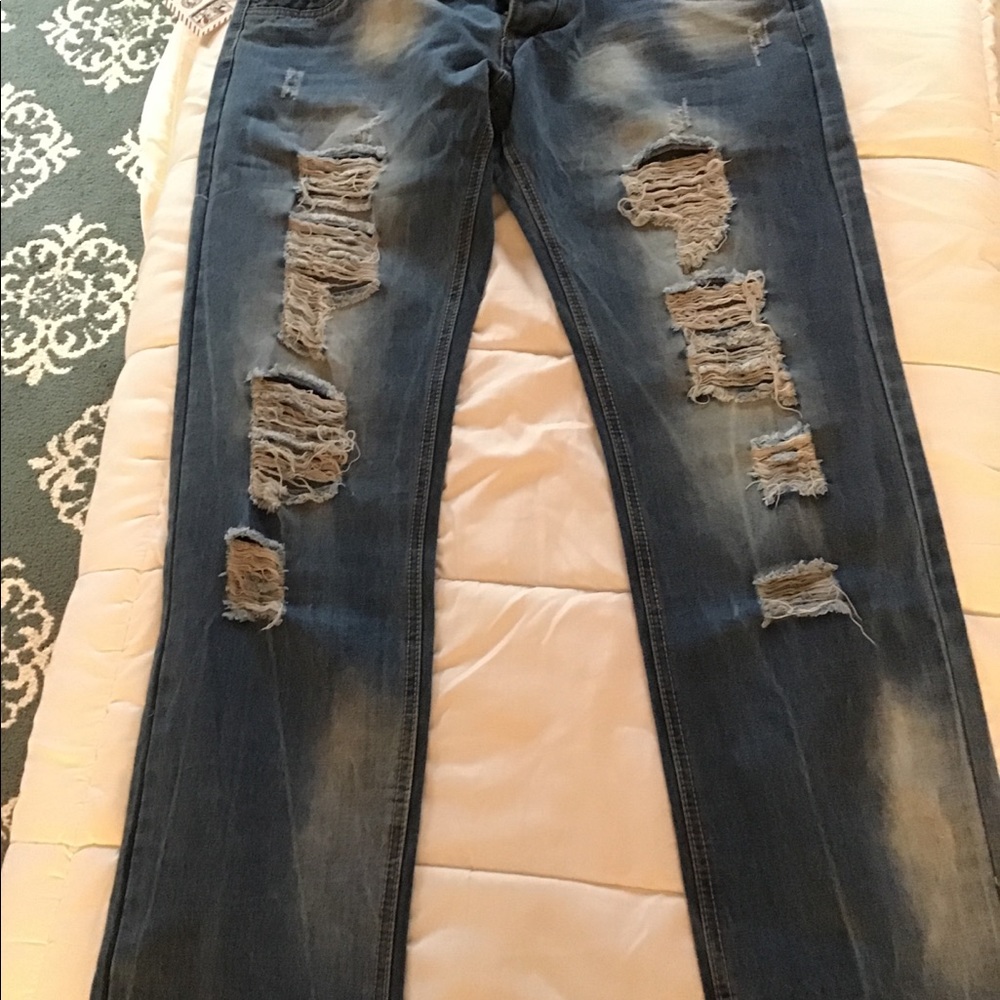 Men’s SO (new Sosoo) blue jeans buttonfly ripped